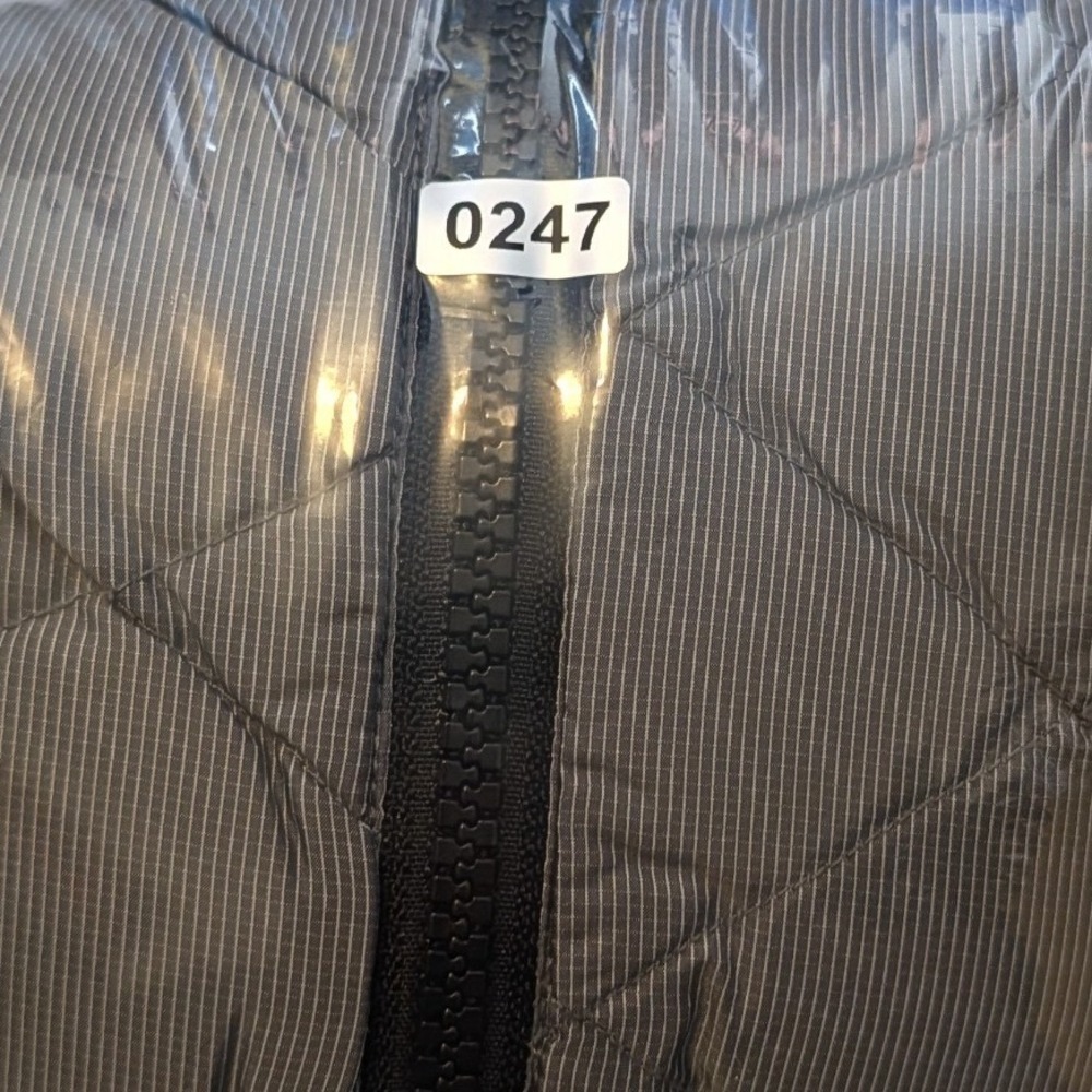Eddie Bauer Womens XL Grey Pinstripe Hooded Down Puffer Jacket Quilted Full Zip - Picture 9 of 10